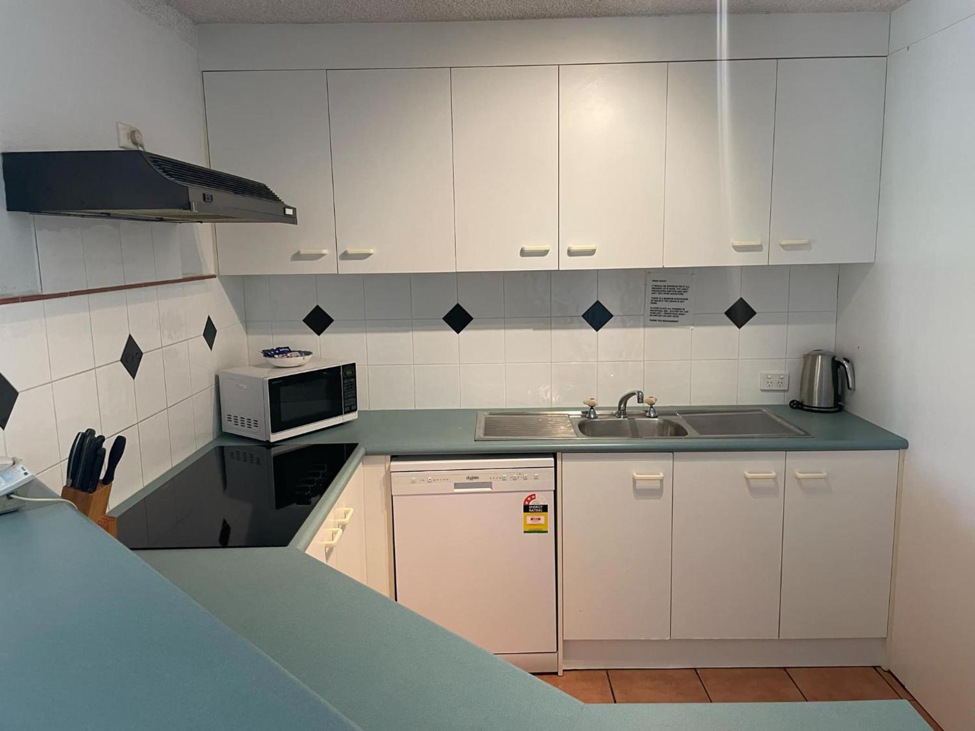 Placid Waters Holiday Apartments Bongaree ภายนอก รูปภาพ
