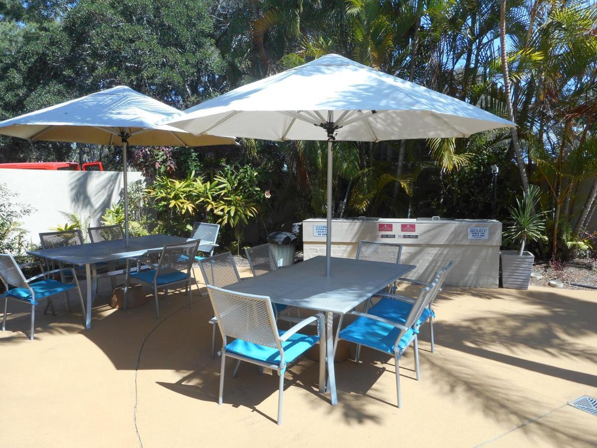 Placid Waters Holiday Apartments Bongaree ภายนอก รูปภาพ